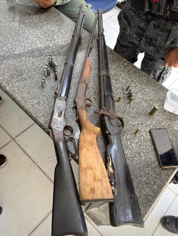 Polícia Militar apreende três armas e munições em Olinda