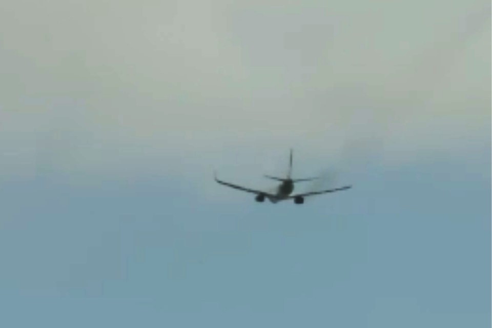 Avião da GOL retorna ao Recife após passageiros relatarem barulho e fumaça em turbina