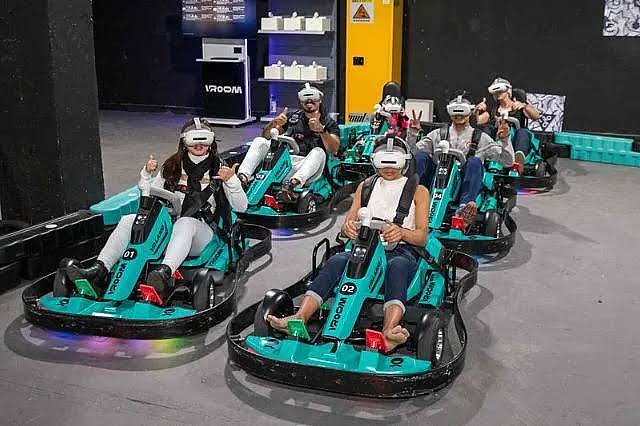 Inédito no Brasil: Recife recebe pista de kart que mistura corrida real e realidade virtual